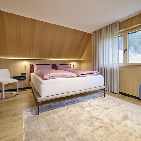 Vakantiehuis Bergforelle - Bilderbuchausblicke, Sauna Und Genussmomente In Einer Ehemaligen Kapelle Baiersbronn